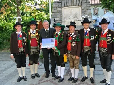 100.000 Euro Spende für Kössen  Bild 3